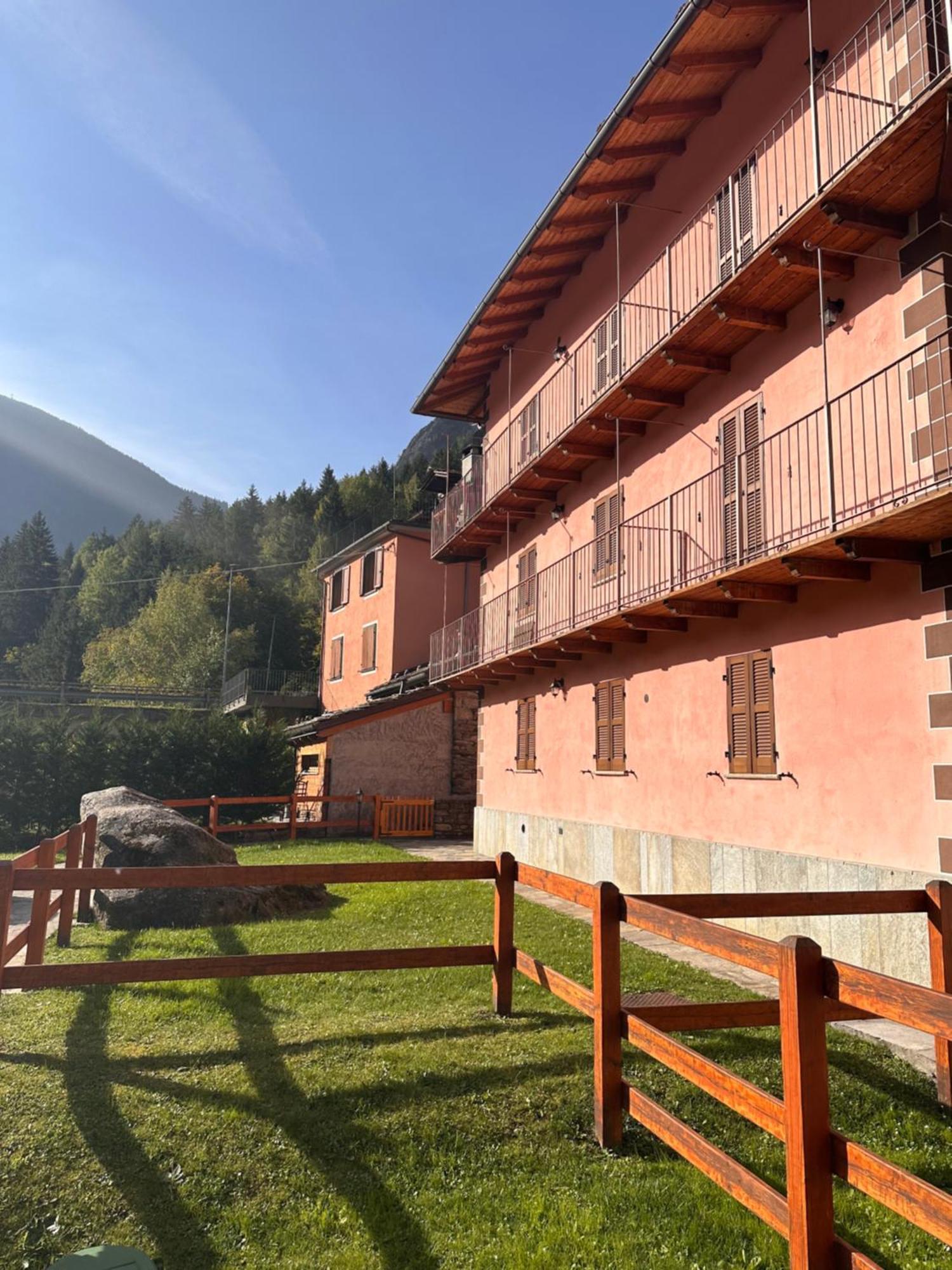 Le Grenier De Olga E Mario Apartment Pré-Saint-Didier Екстериор снимка