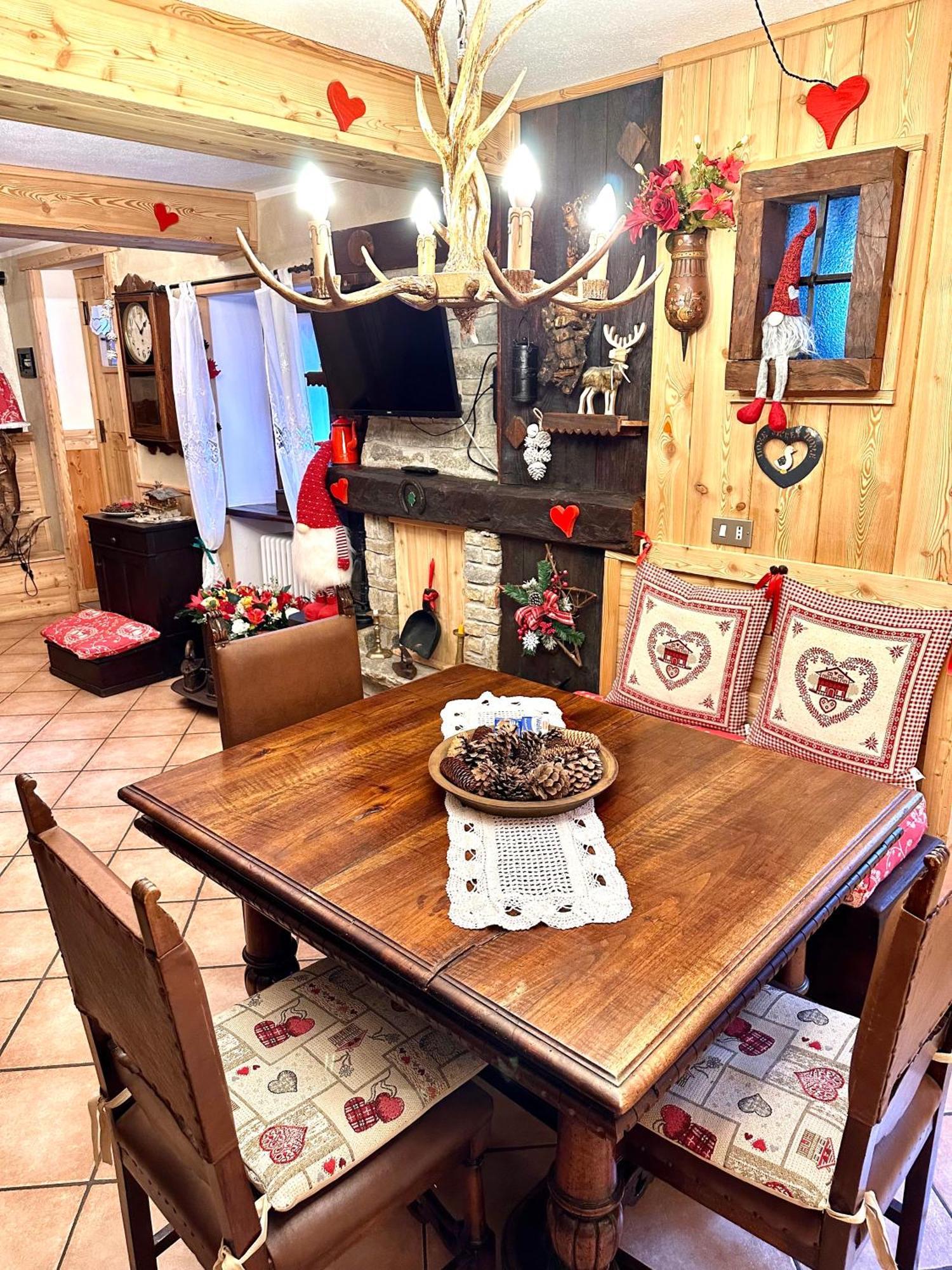 Le Grenier De Olga E Mario Apartment Pré-Saint-Didier Екстериор снимка